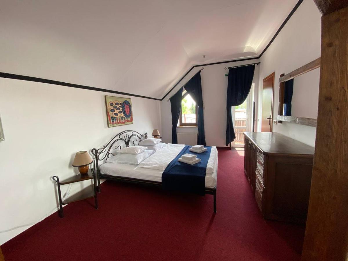 Hotel Complex Legenda Ivano-Frankivszk Kültér fotó