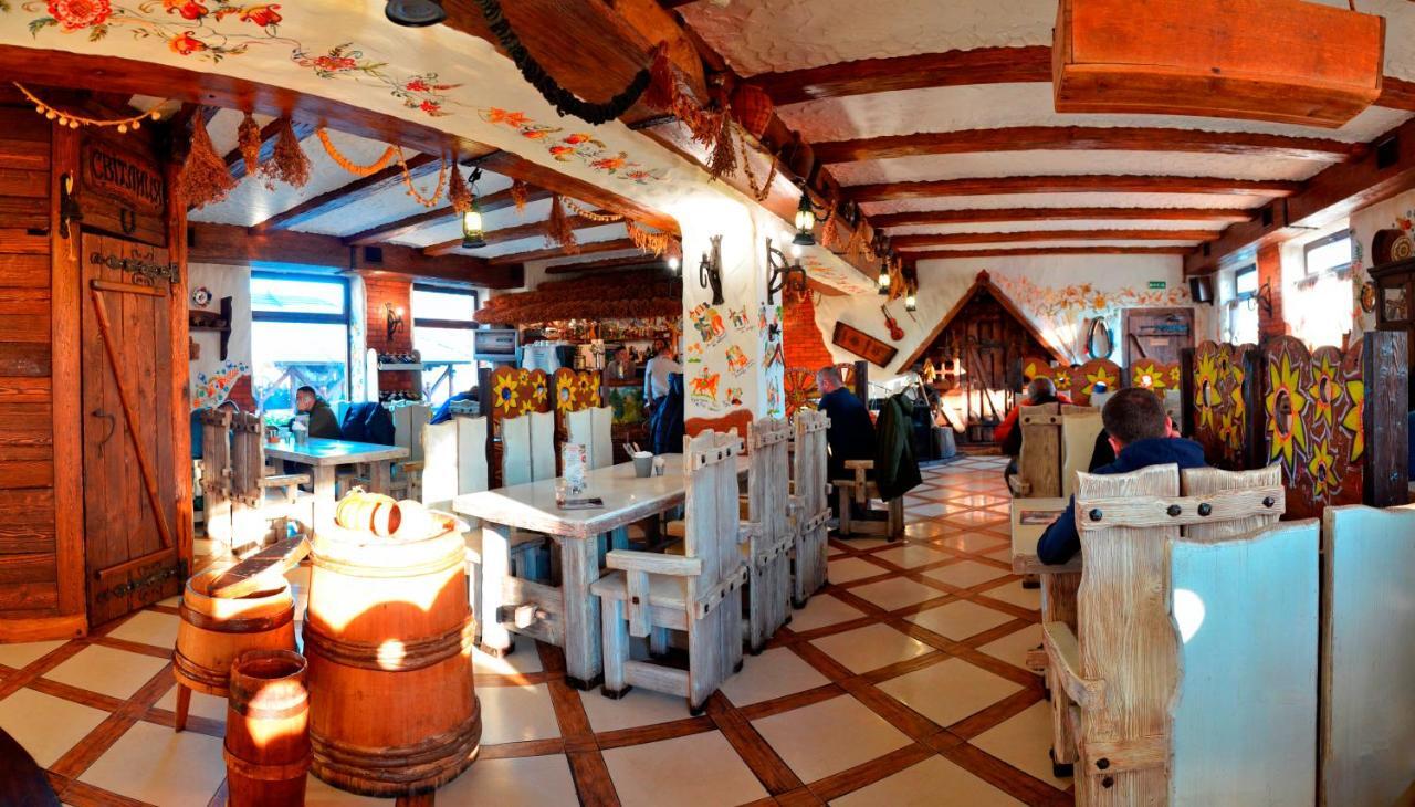 Hotel Complex Legenda Ivano-Frankivszk Kültér fotó